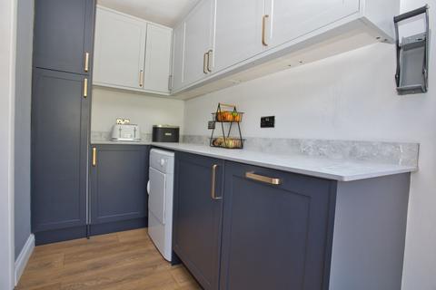 2 Penfold Gardens, Shepherdswell, Dover, CT15 7PQ