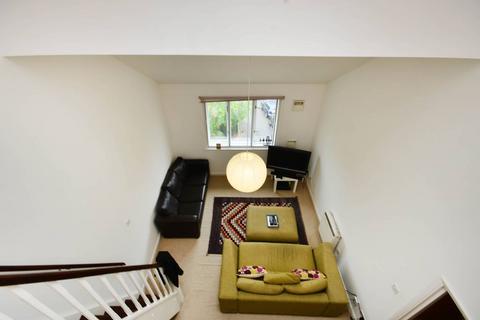 2 bedroom flat to rent - Grove Road, Hounslow, TW3