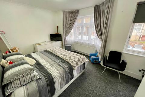 72 Kingston Road, Luton, LU2 7SA