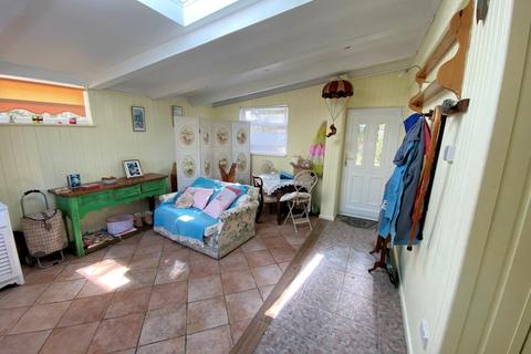 2 bedroom detached bungalow for sale, Bryn Hyfryd Road, Tywyn LL36