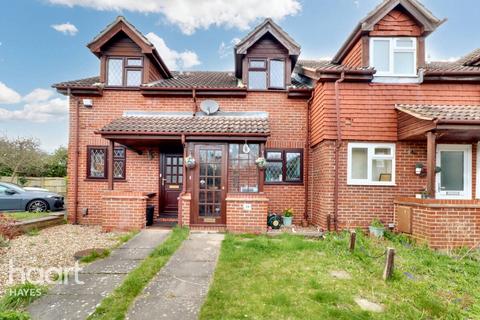 18 Sharpness Close, Hayes, UB4 9SW