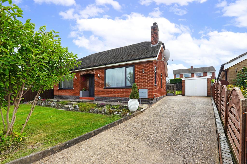 Glenfield, Leicester LE3 2 bed detached bungalow for sale £290,000
