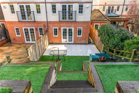 4 bedroom semi-detached house for sale, Winchester Close, Bromley, BR2