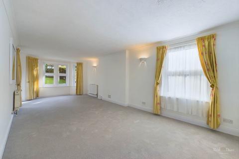 2 bedroom apartment to rent, St Johns Road, Eastbourne