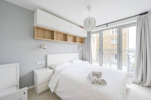 2 bedroom flat to rent, Narrow Street, Limehouse, London, E14