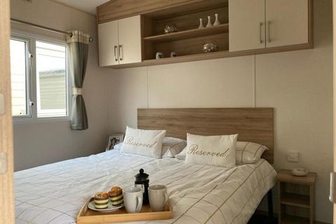 2 bedroom static caravan for sale, Amble Links Holiday Park