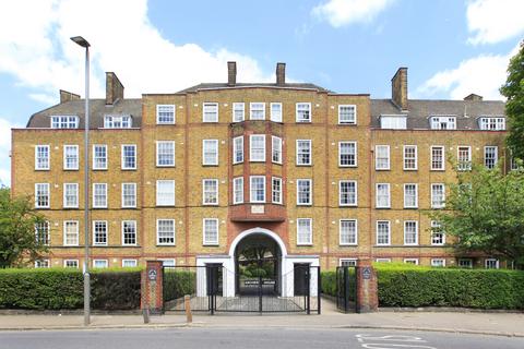 1 bedroom flat for sale, Vicarage Crescent, Battersea SW11