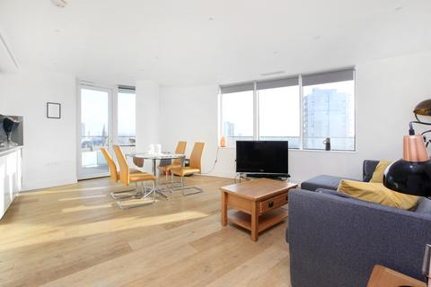 2 bedroom flat for sale, Lombard Wharf, London SW11
