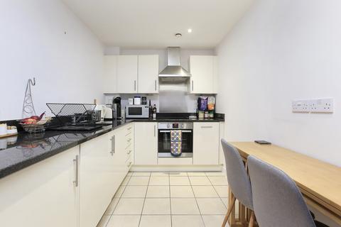 1 bedroom flat for sale, Gwynne Road, London SW11