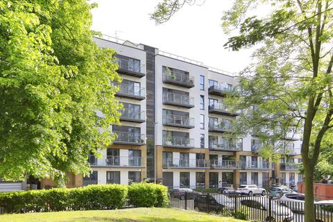 1 bedroom flat for sale, Gwynne Road, London SW11