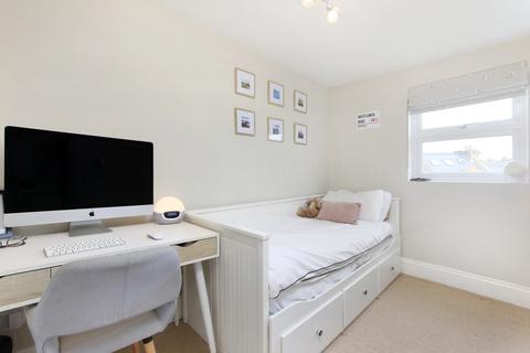 2 bedroom flat for sale, Battersea, London SW11