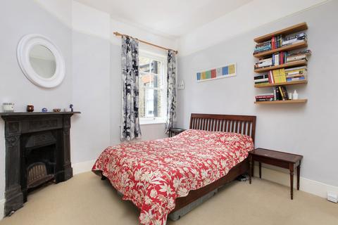 1 bedroom flat for sale, Primrose Mansions, Battersea SW11