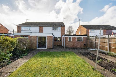 3 bedroom semi-detached house for sale - Wynyards Close, Tewkesbury, Gloucestershire, GL20