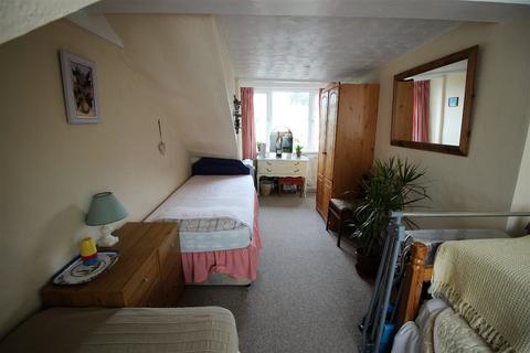 2 bedroom flat for sale, Union Street, Torquay TQ1