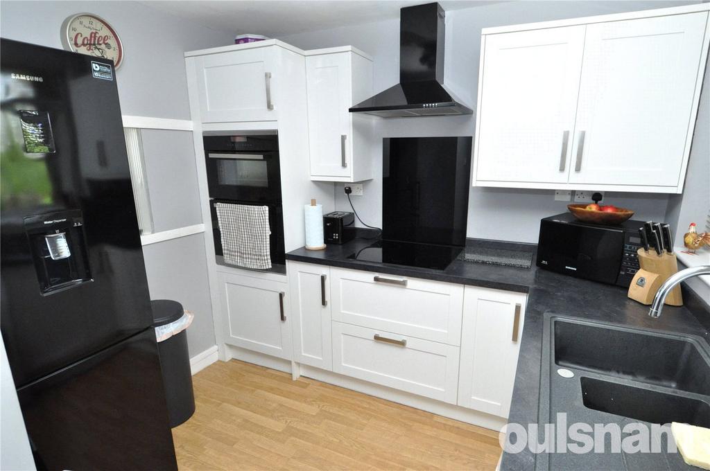 Apartment in West Midlands - View 2