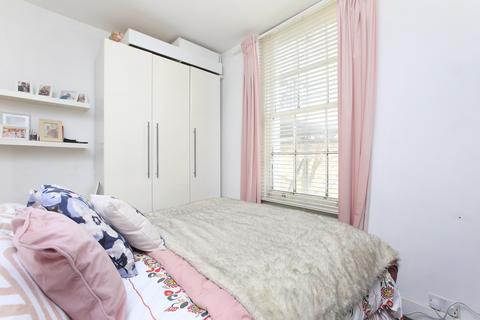 1 bedroom flat for sale, Clapham, London SW4