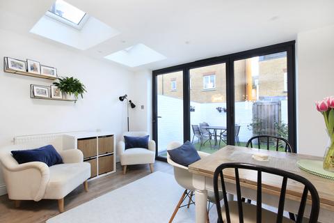 3 bedroom terraced house for sale, Balham, London SW12