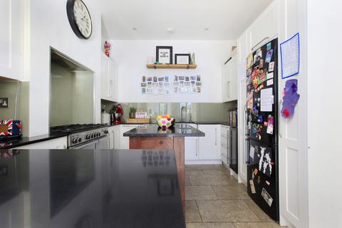 5 bedroom terraced house for sale, Clapham South, London SW12