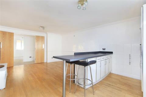 3 bedroom flat to rent, Cotton Row, Battersea SW11