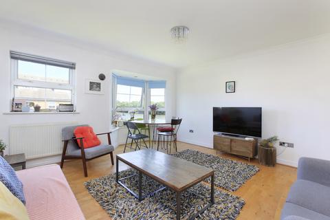 2 bedroom flat for sale, Chiswick, London W4