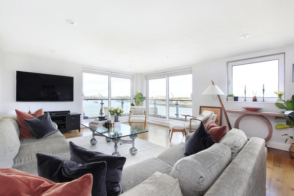 Bluewater House, Wandsworth SW18 3 bed flat £1,000,000