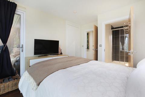 2 bedroom apartment for sale - 33 Eltringham Street, London SW18