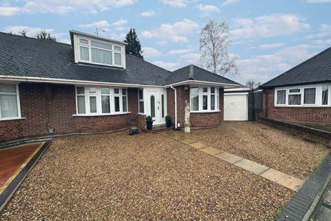 3 bedroom semi-detached house for sale, Challney Close, Luton LU4