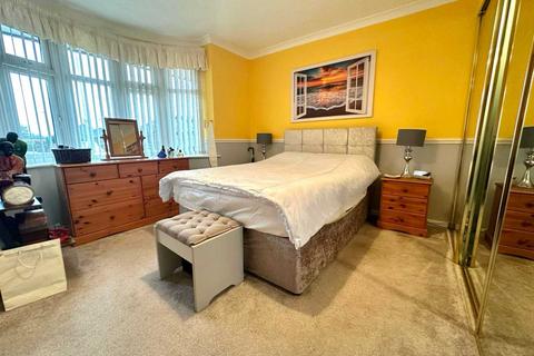 7 Challney Close, Luton, LU4 9TF