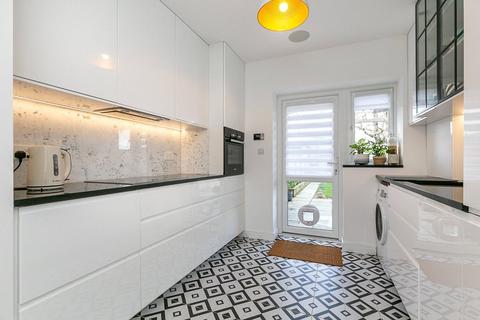 11 The Green, Bromley, BR1 5LS