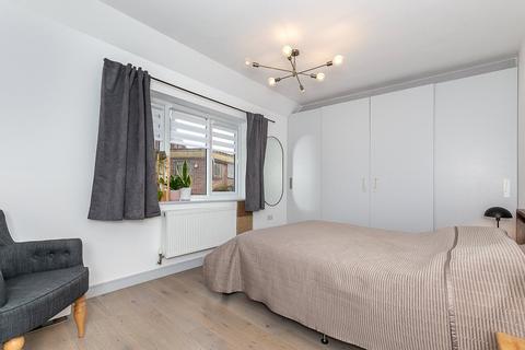 11 The Green, Bromley, BR1 5LS