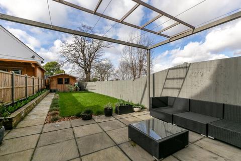 11 The Green, Bromley, BR1 5LS