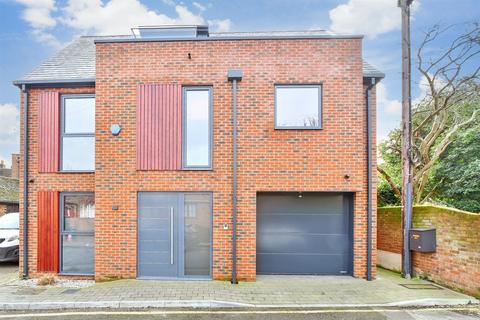 4 bedroom detached house for sale, Oaten Hill Place, Canterbury, Kent