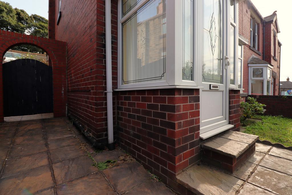 Worsbrough Dale Barnsley S70 3 bed detached house for sale £180,000