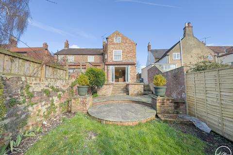 3 bedroom semi-detached house for sale, St James Green, Thirsk, YO7