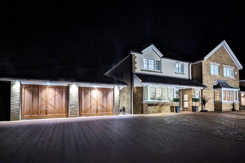 Penrhos Cwm Hyfryd, Thomastown, Porth, CF39 8FA