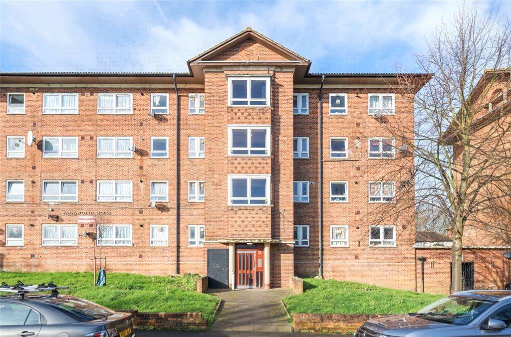 Knights Hill, London 2 bed apartment for sale £300,000