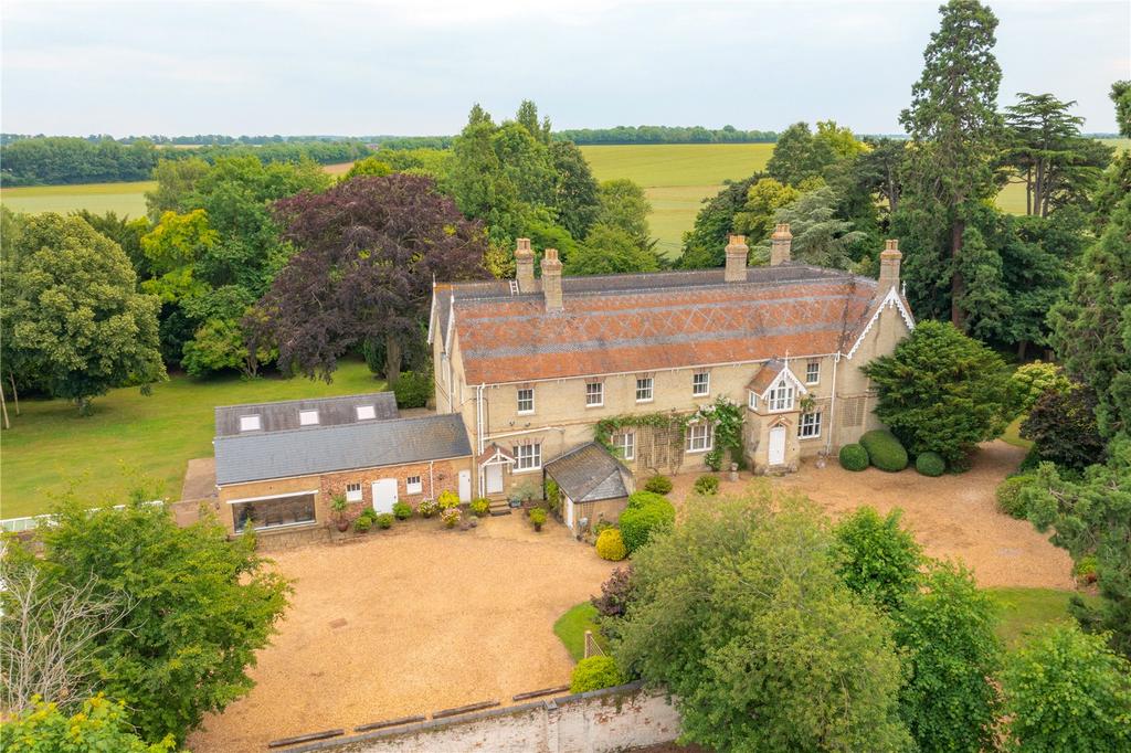 Robins Lane, Lolworth, Cambridge, CB23 7 bed detached house for sale