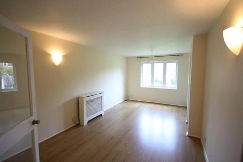 2 bedroom apartment to rent - Hereward Green, Loughton, IG10