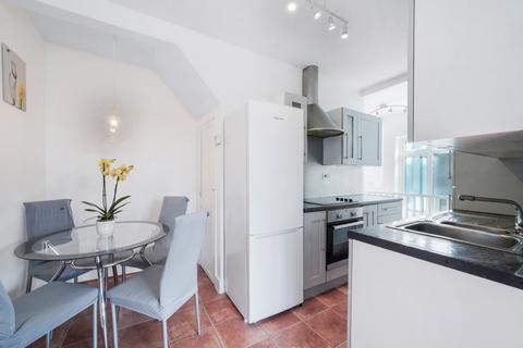 3 bedroom apartment to rent, Dudden Hill Lane, London, NW10