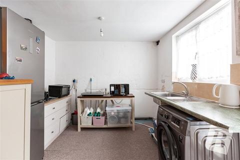 201 Hunters Square, Dagenham, RM10 8BQ