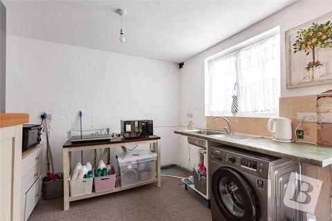 201 Hunters Square, Dagenham, RM10 8BQ