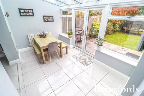 2 Alder Drive, South Ockendon, RM15 6RD