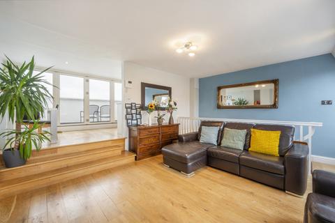 2 bedroom flat for sale, Belsize Lane, Belsize Park, London