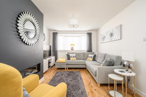 58 Broomhall Drive, Edinburgh, EH12 7QP