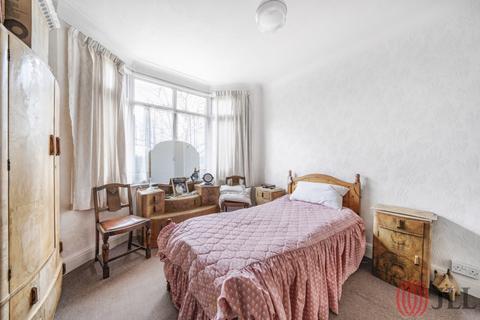 3 bedroom terraced house for sale - Downhills Park Road London N17
