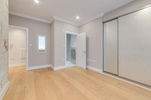 2 bedroom flat for sale, Parkway, Camden, London