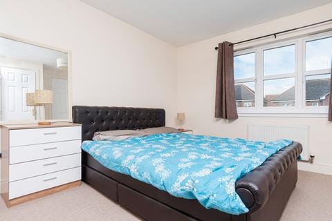 2 bedroom flat to rent, 1608LT – West Fairbrae Crescent, Edinburgh, EH11 3SX