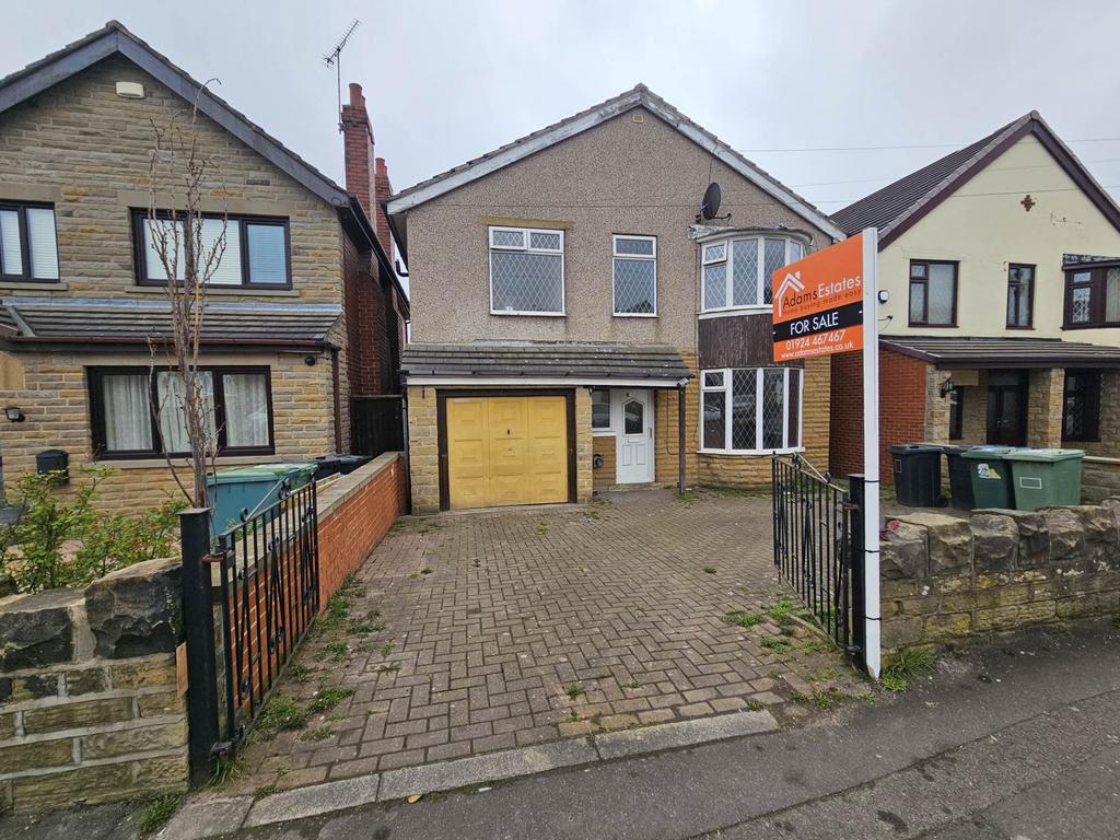 Headfield Road, Dewsbury 5 bed detached house for sale £355,000