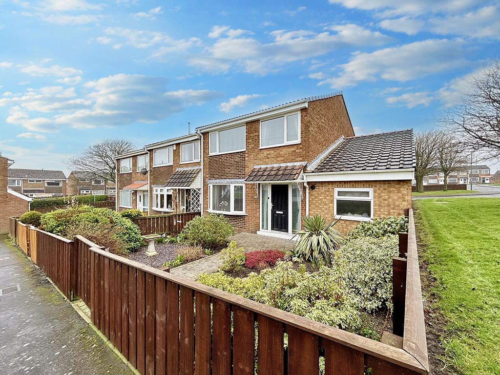 Sidney Close, Stanley, Durham, DH9 6UH 3 bed terraced house for sale