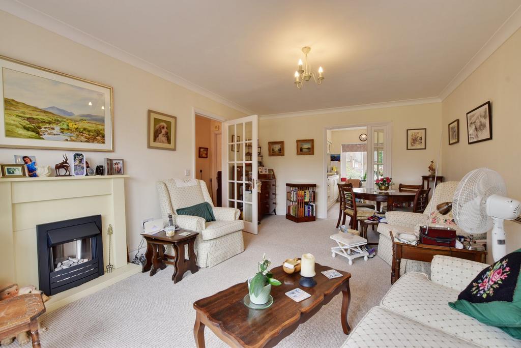 Sitting/Dining Room